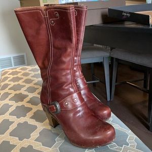 Dansko Rylan boots